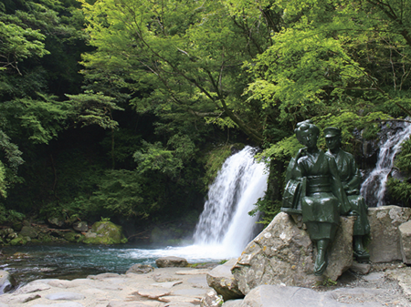 Kawatsu Nanadaru (Seven Falls of Kawatsu)